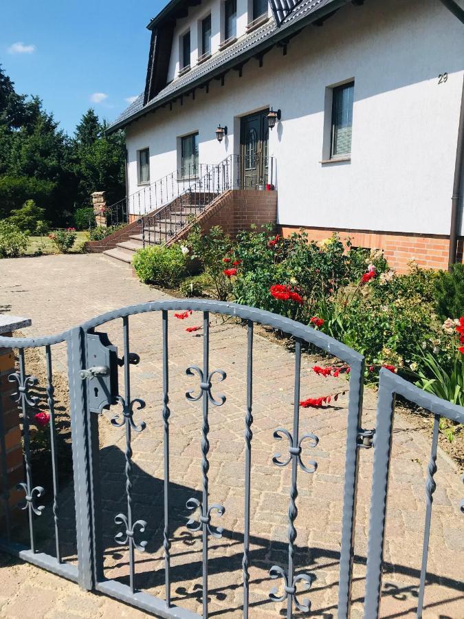 Grosses Ferienzimmer Uckermark Casekow Bagian luar foto